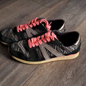 Women's promod sneakers size 40 (European) - 9/9.5 US